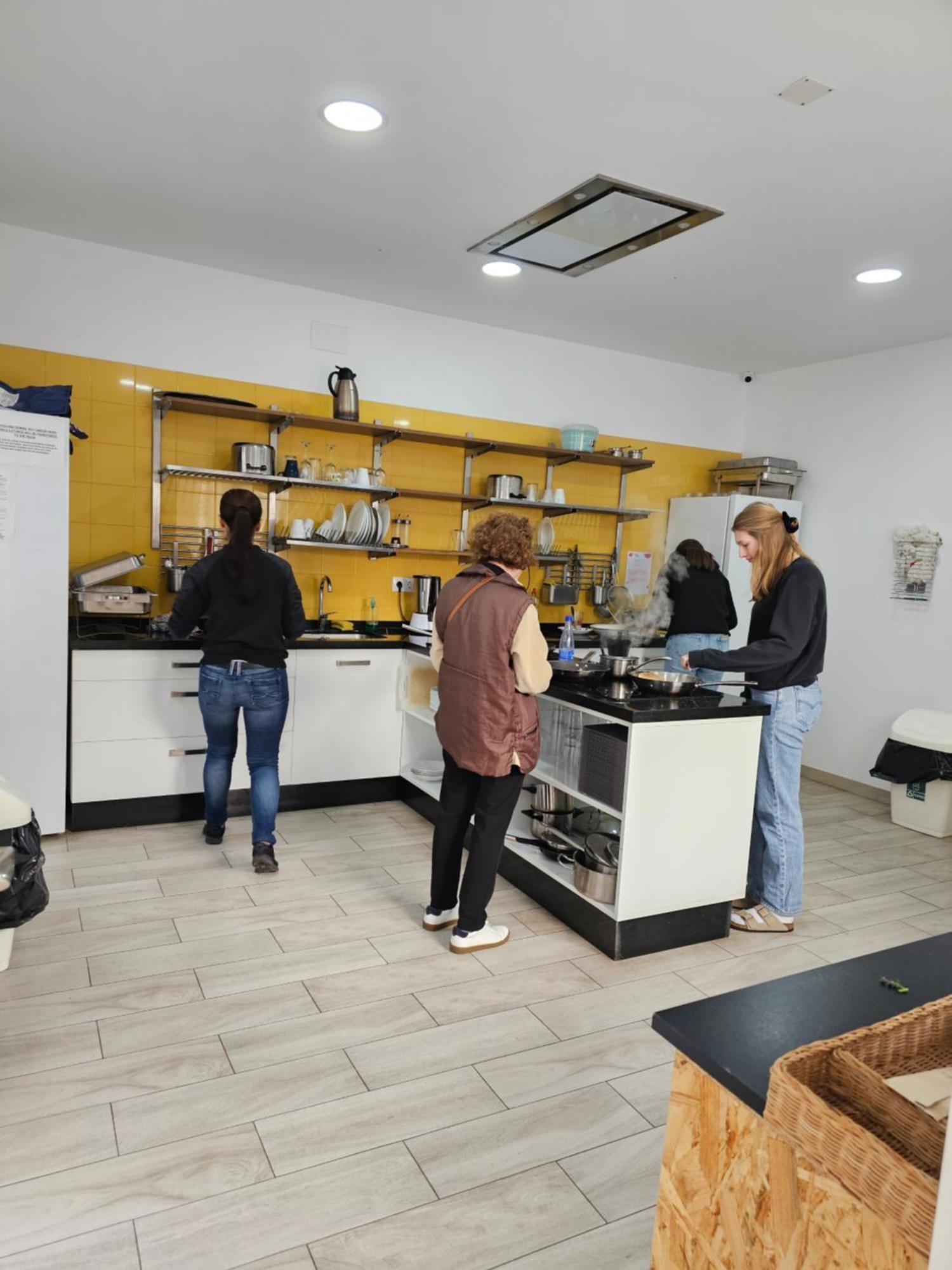 Planeta Cadiz Hostel Bagian luar foto